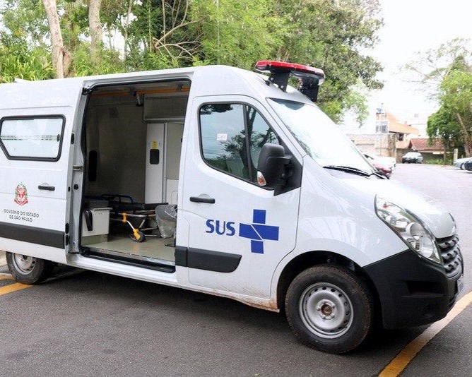 Nova ambulância de Itapecerica da Serra